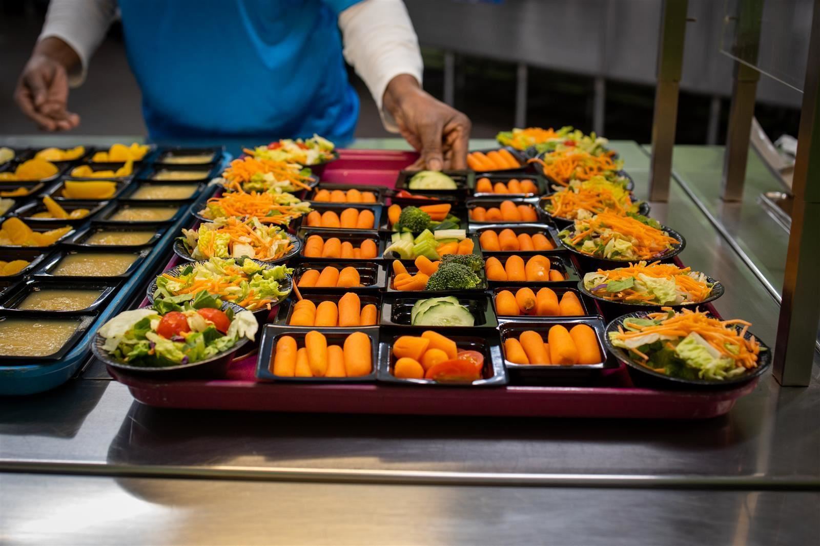 Vegetable tray 