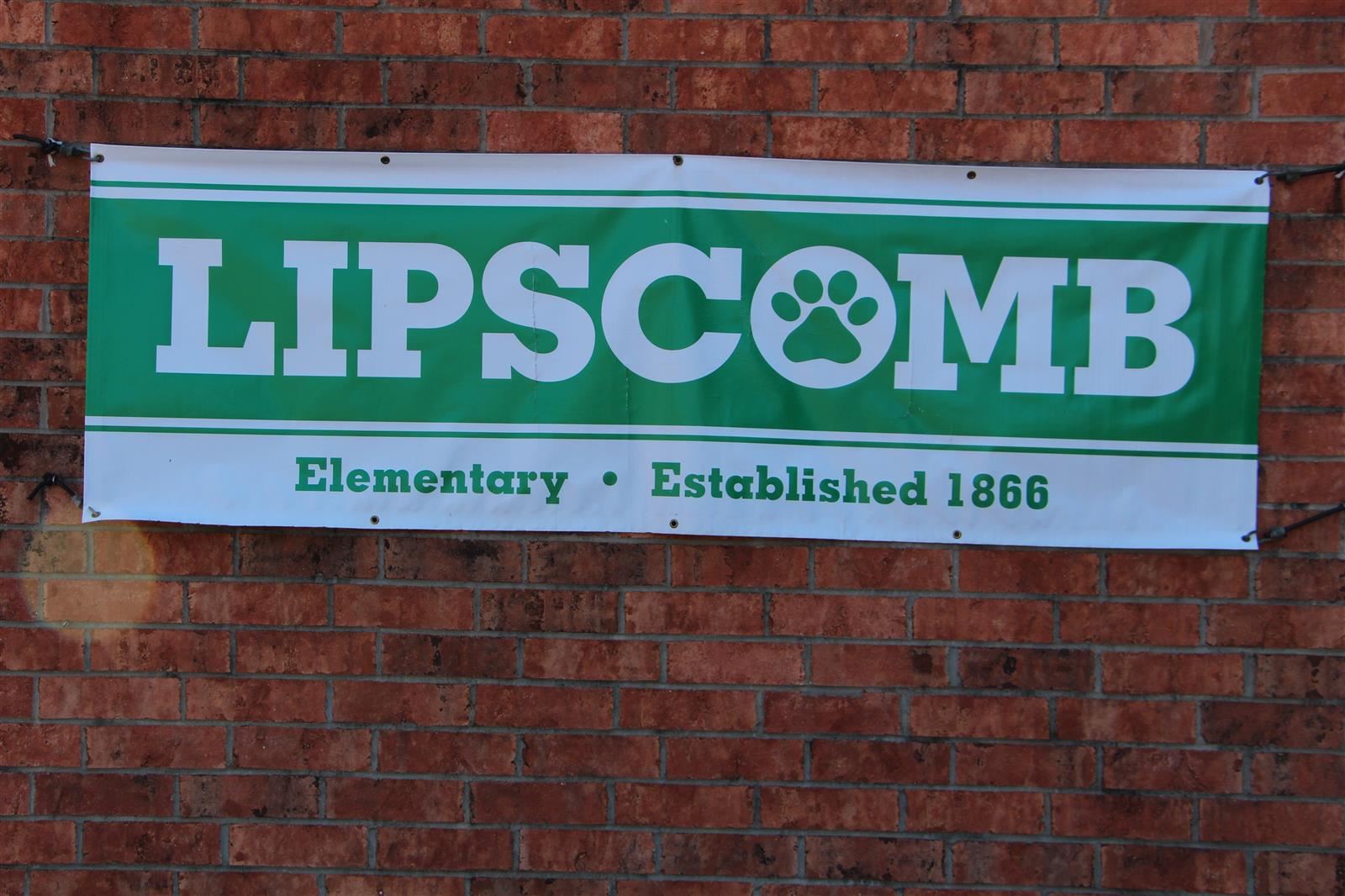 sign that says Lipscomb established in 1866.