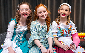  Actresses from NES's Beauty & The Beast